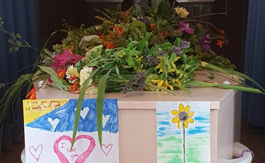 Creative ways to get children and young people involved in funerals Creative ways to get children and young people involved in funerals